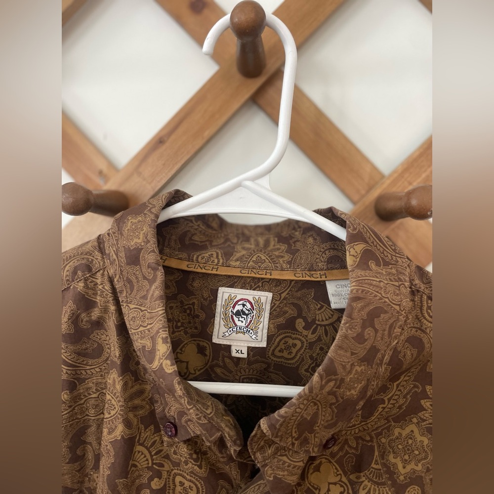 Cinch button up size XL Brown